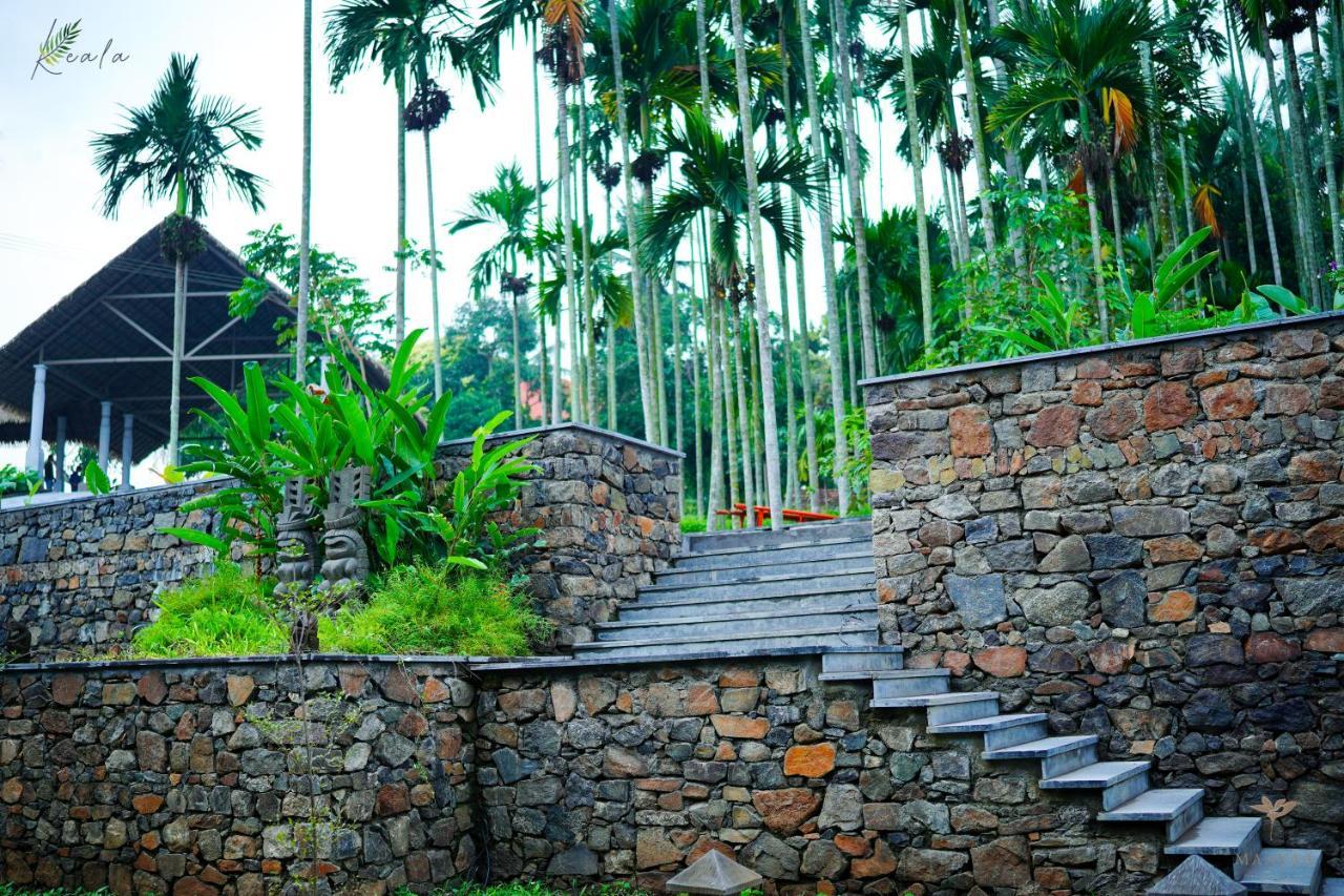 Maayaa Riverside Villa By Kpm Tripenta Attappādi Extérieur photo