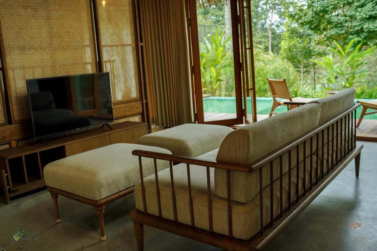 Maayaa Riverside Villa By Kpm Tripenta Attappādi Extérieur photo