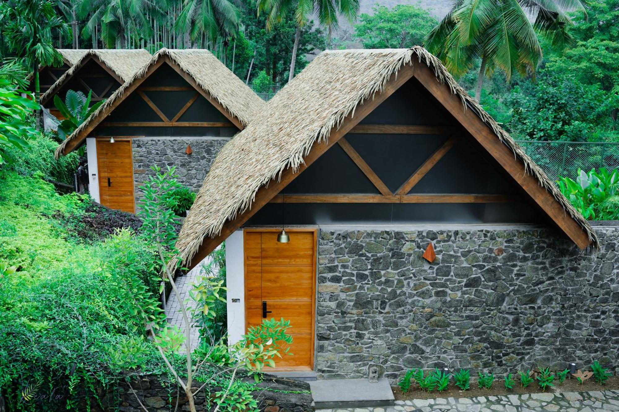 Maayaa Riverside Villa By Kpm Tripenta Attappādi Extérieur photo